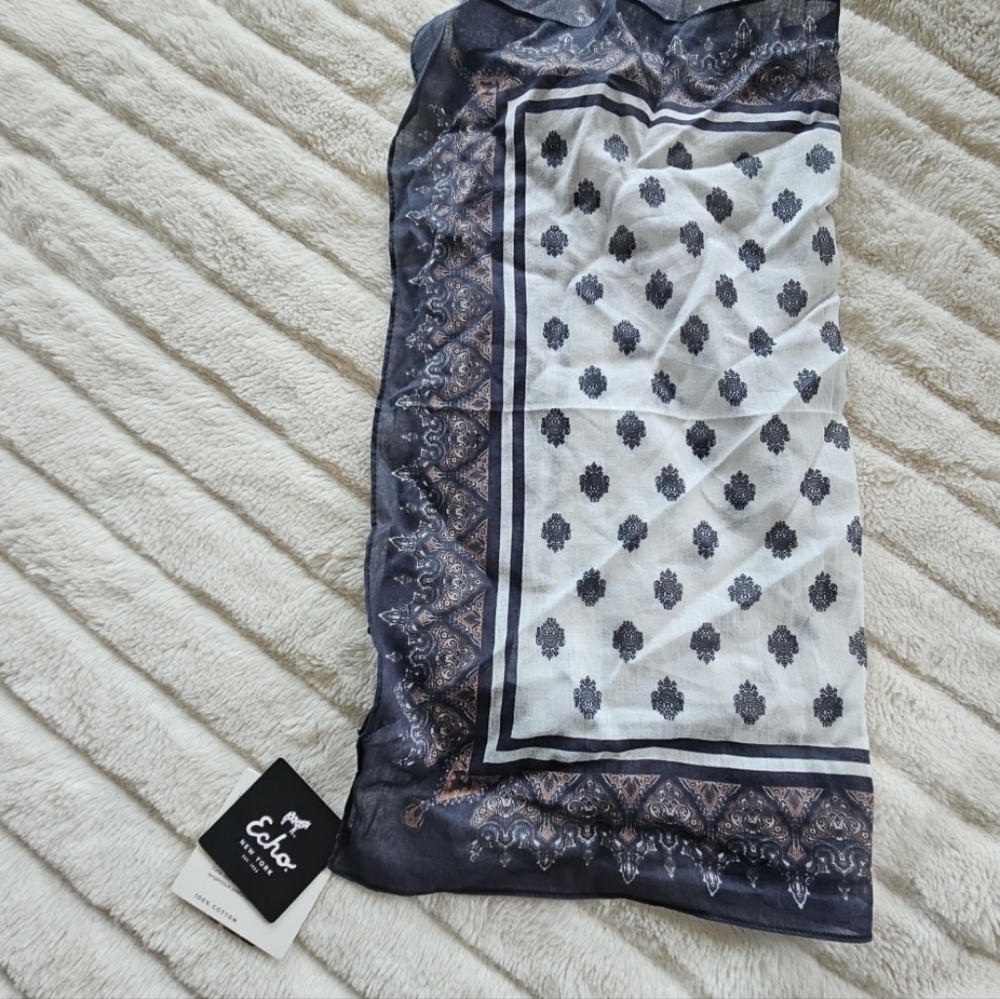 NEW W Tags Echo New York Black & White Cotton Square Scarf India Beautiful